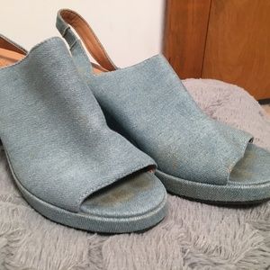 Urban Outfitters Denim Slingback Show